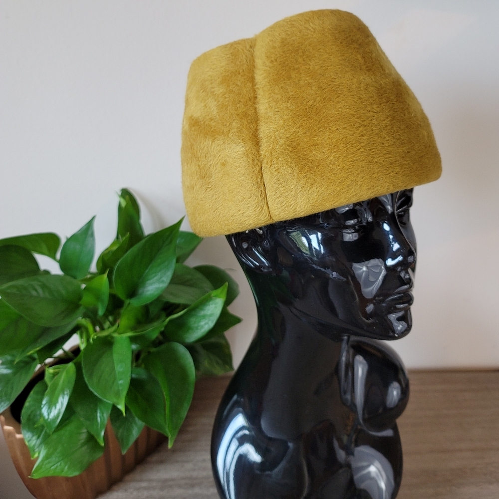 VTG 60s Miss Dior Structured Gumdrop Hat - Picture 8 of 13